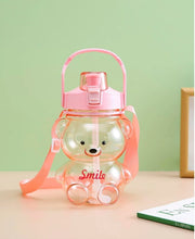 Cargar imagen en el visor de la galería, BOTELLA DE PLÁSTICO CON FIGURA DE OSO