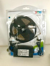 Cargar imagen en el visor de la galería, TIRA DE LUZ LED 12V/DC 3 COLORES ROJO VERDE AZUL 5 METROS YOUNG
