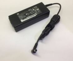 CARGADOR PARA LAPTOP HP NX 19V a 4.7A PUNTA TOSHIBA