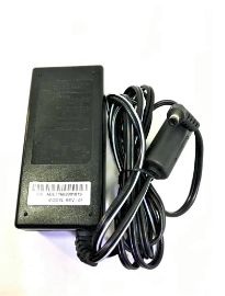 ELIMINADOR 8V a 3A PUNTA TOSHIBA